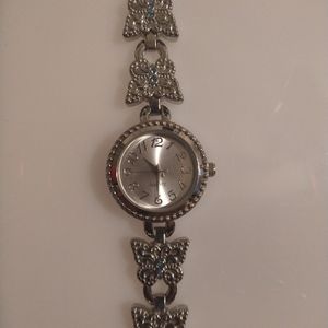 Avon quartz watch